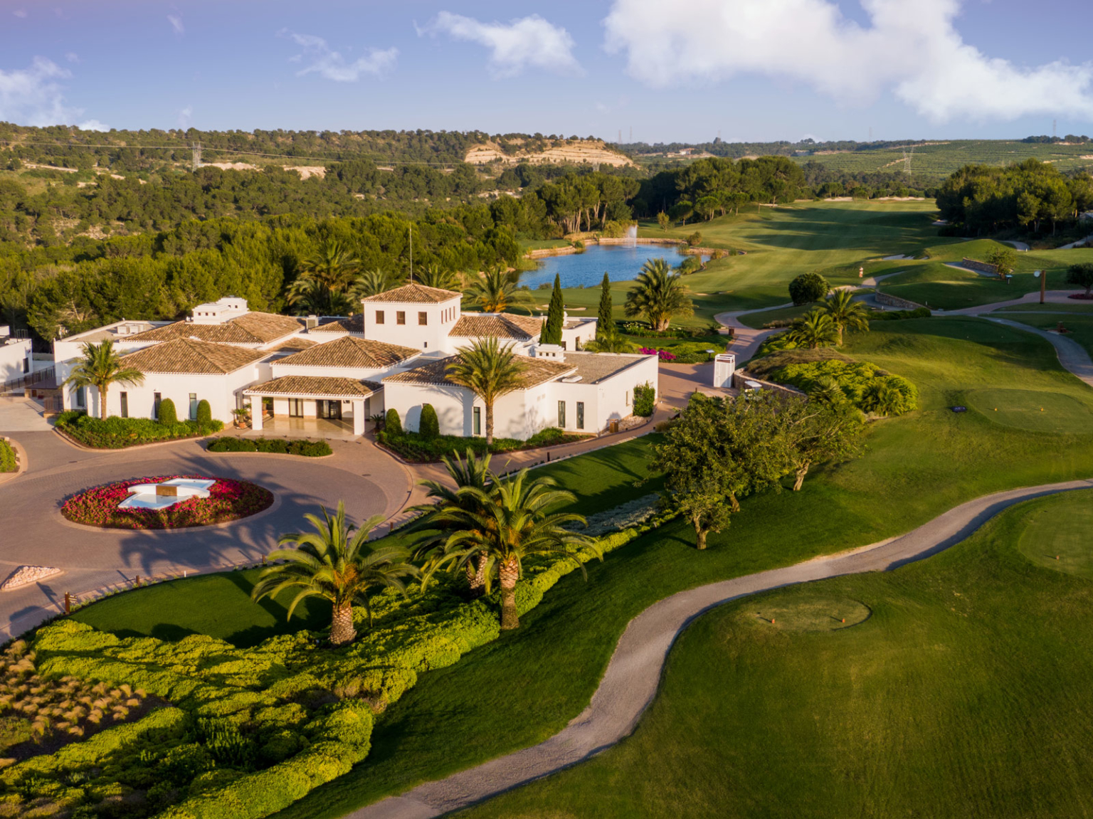 Las Colinas Golf clubhouse and course